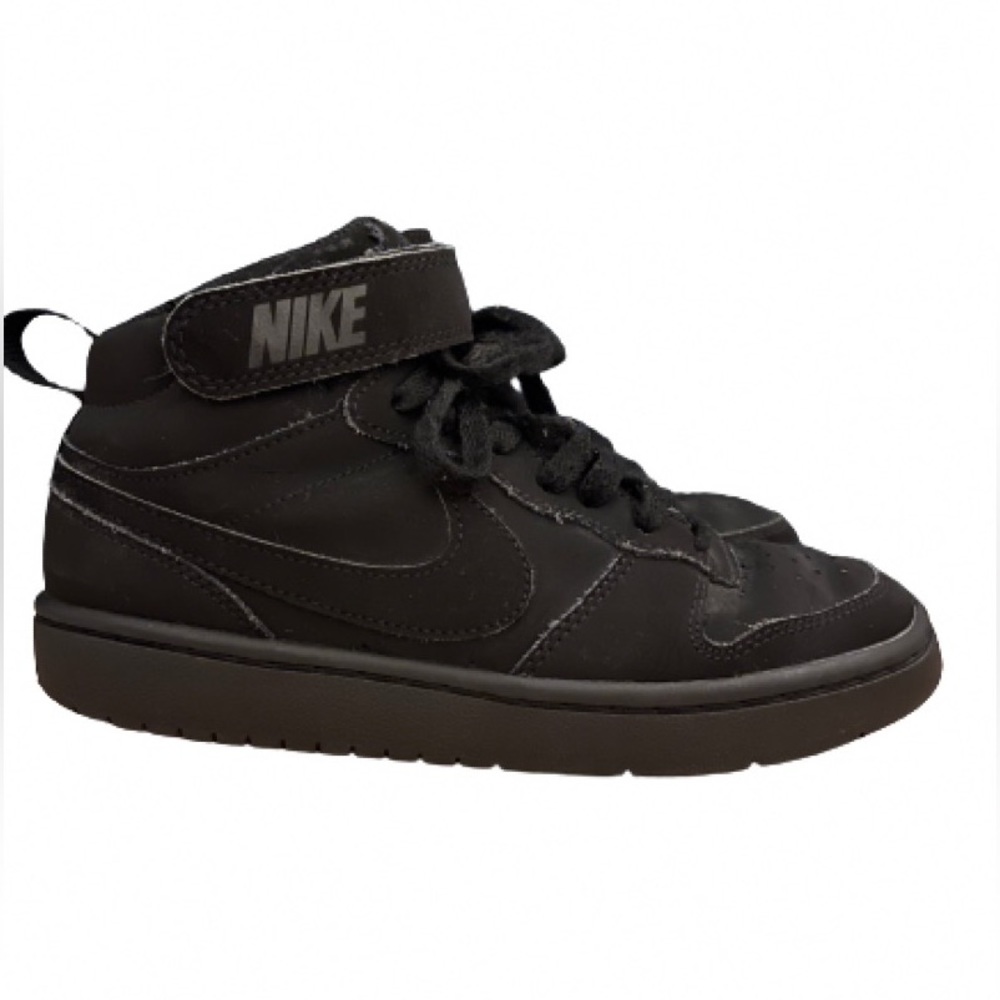 Nike Court Borough Mid 2 (GS) Black Youth Size 3.5 Y Preowned